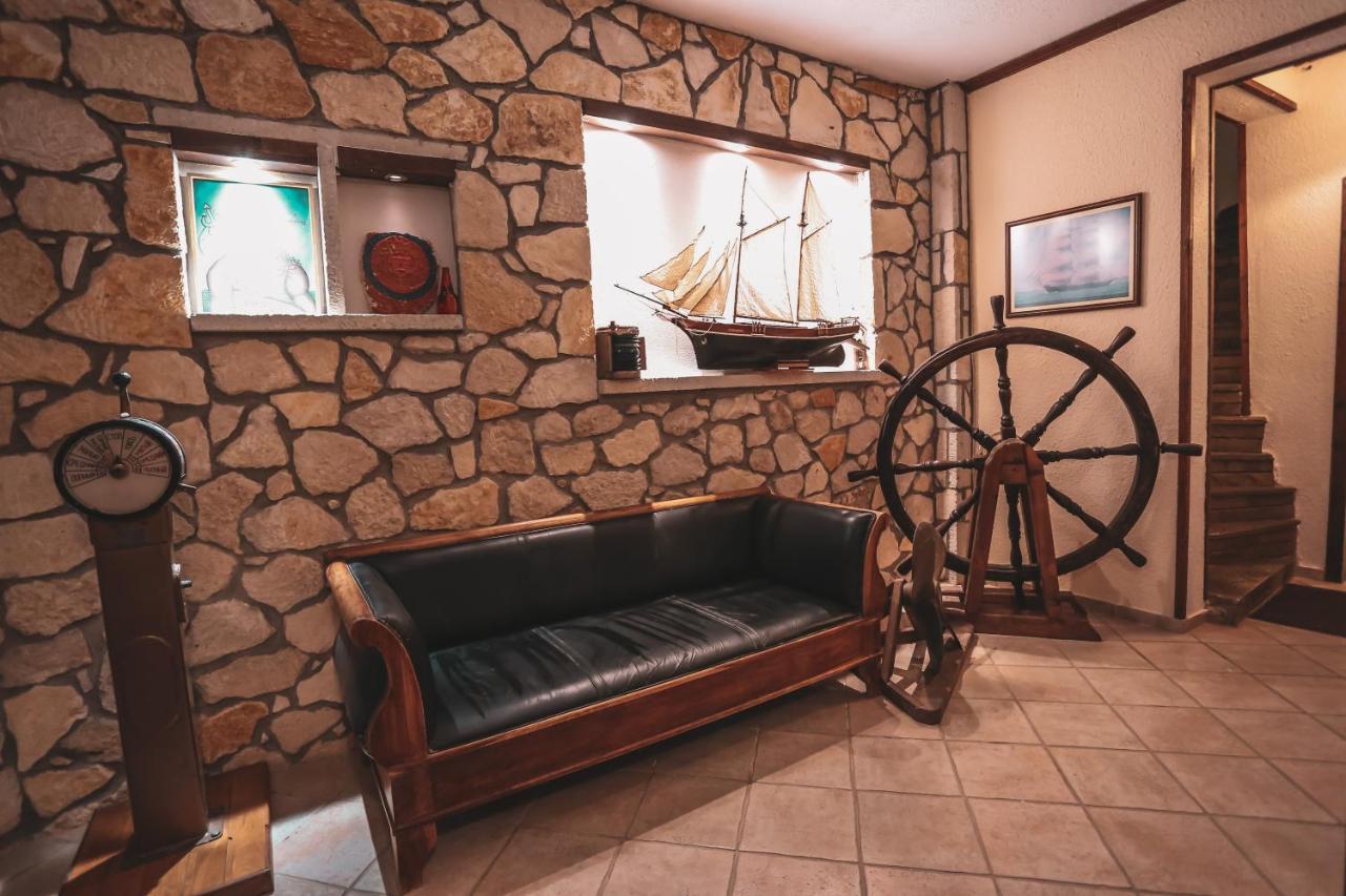Karnagio Vasilas Agia Paraskevi  Exterior foto